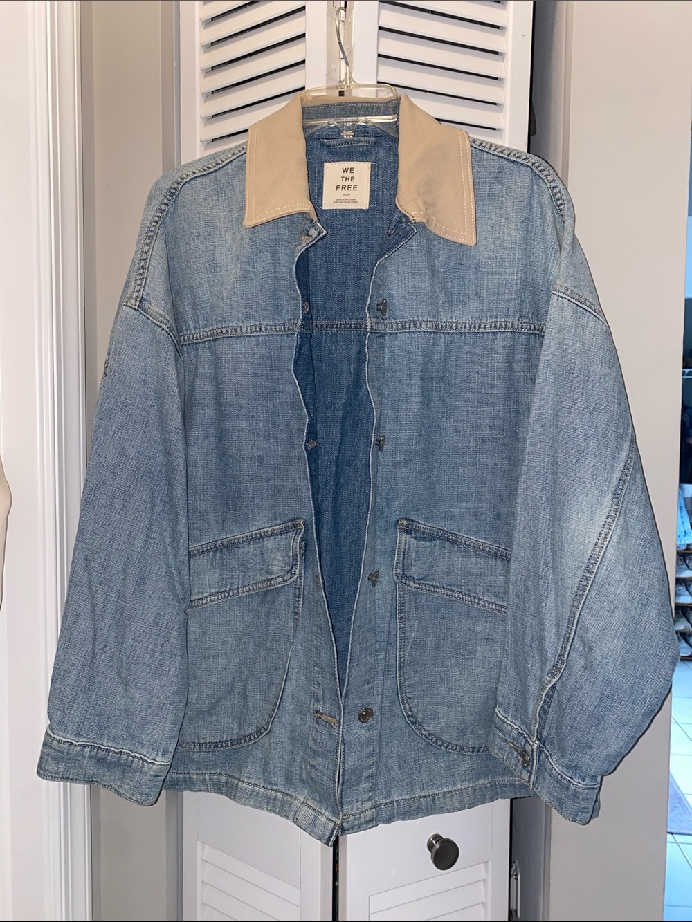 Free People Light Blue Denim Jacket with Tan Collar - Picture 3 of 5